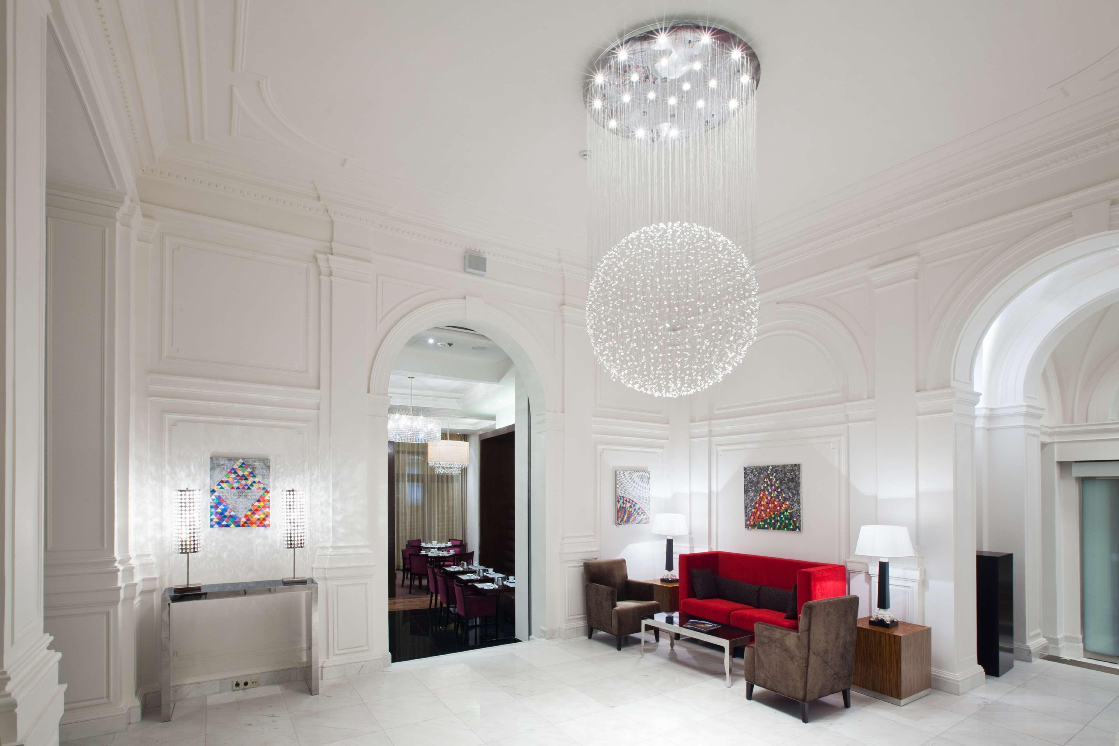 Vista Lobby Hotel Kings Court