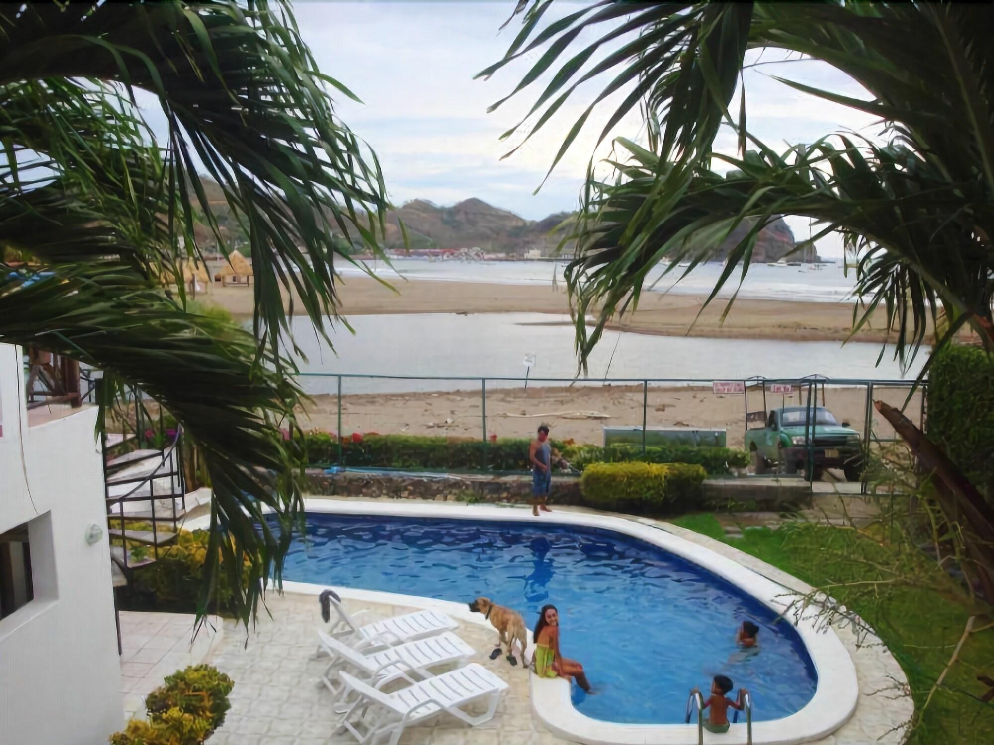 Vista Piscina HC Liri Hotel