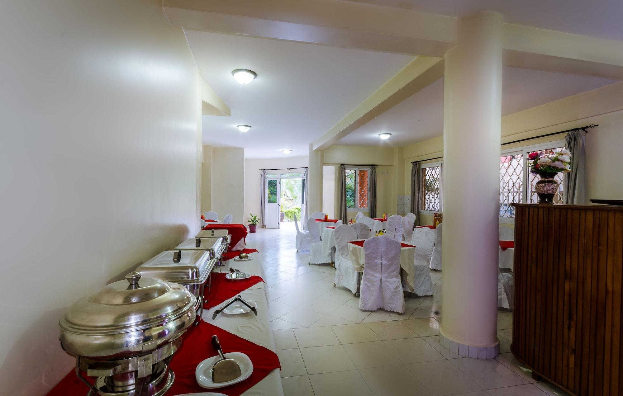 Restaurant Hotel Top Five