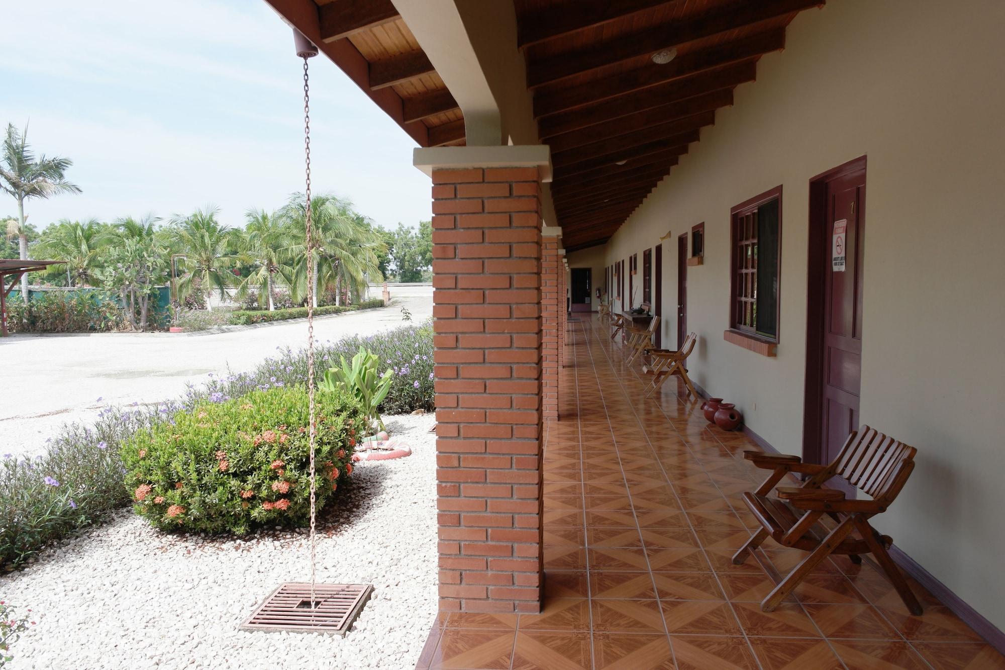 Varios Hotel La Arena