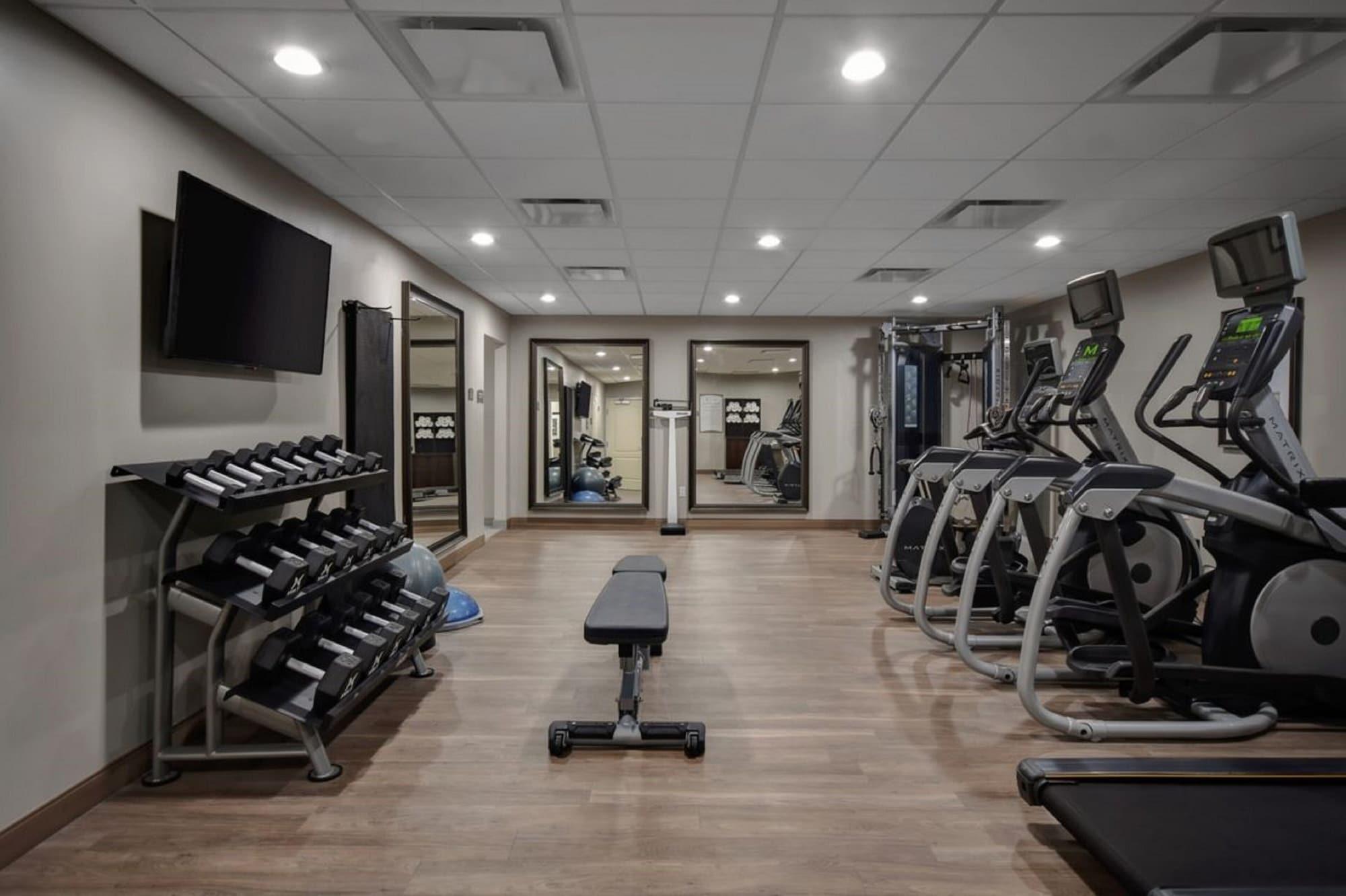 Gimnasio Staybridge Suites Southgate Detroit Area by IHG