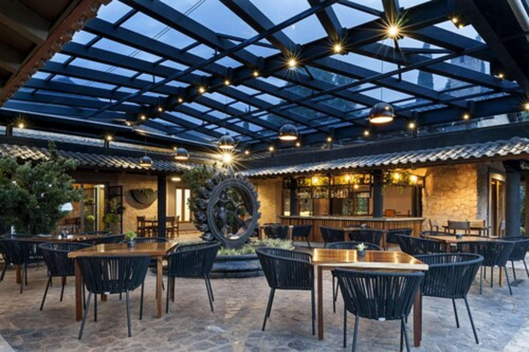 Bar/Salón Koanze Luxury Hotel & Spa