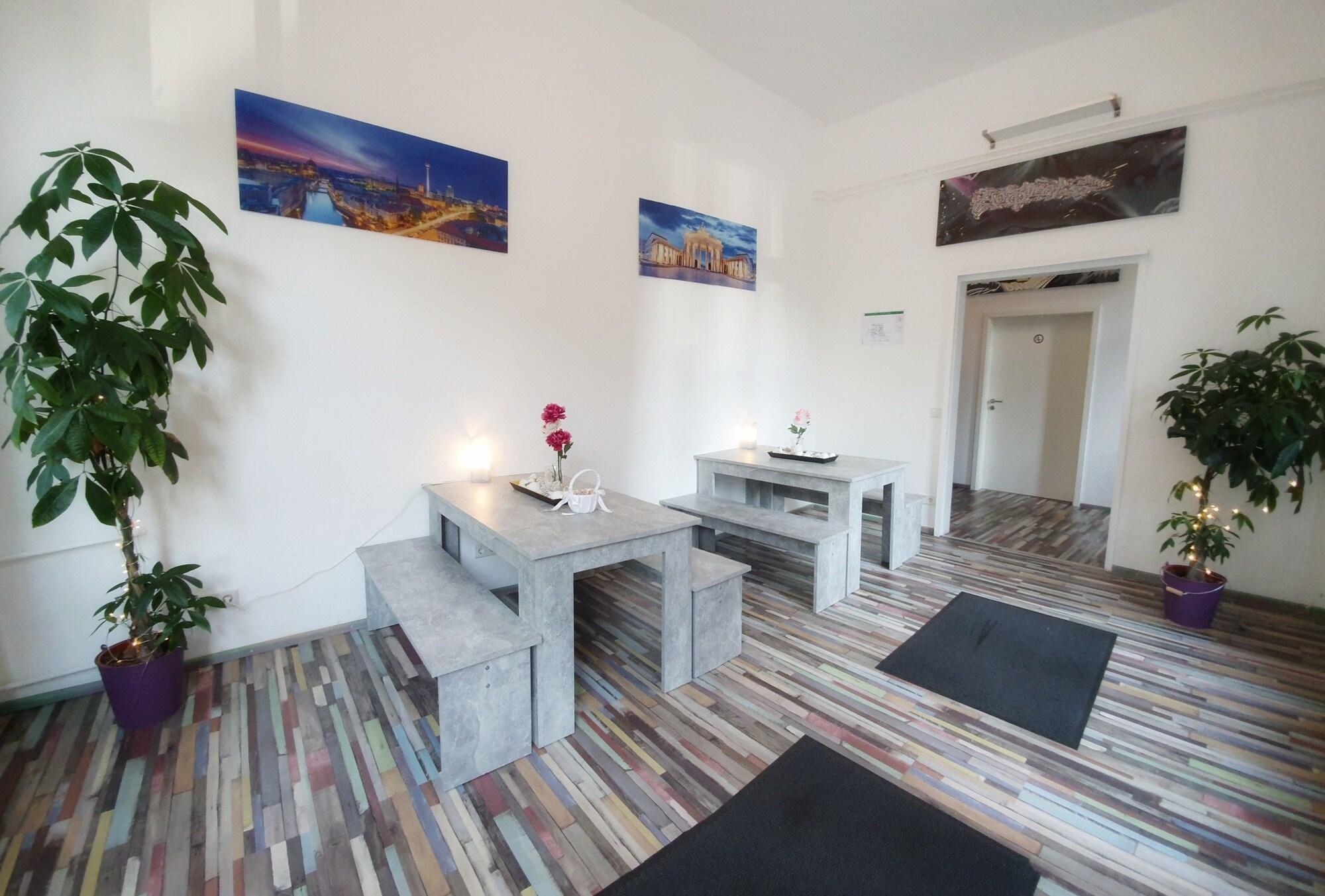 Vista Lobby Hostel 199