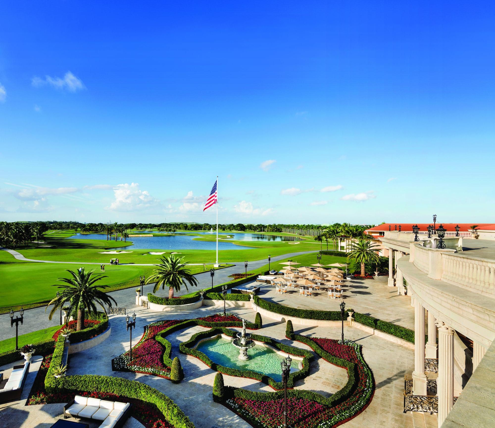Vista Exterior Trump National Doral Miami