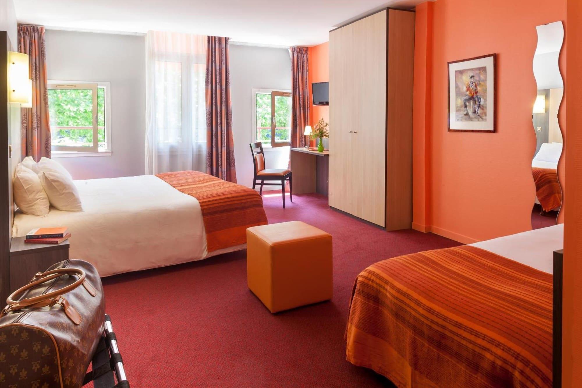 Habitación Brit Hotel Chinon le Lion d'Or