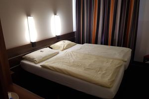 Alojamiento - Euro Rastpark Zum Eichenzeller