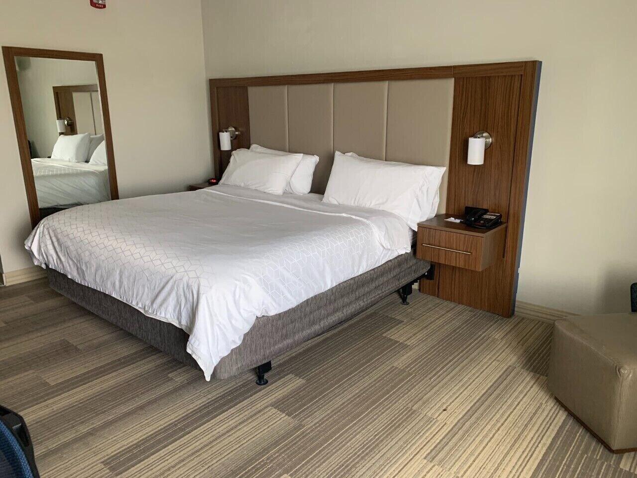 Habitación Holiday Inn Express & Suites Evansville North by IHG