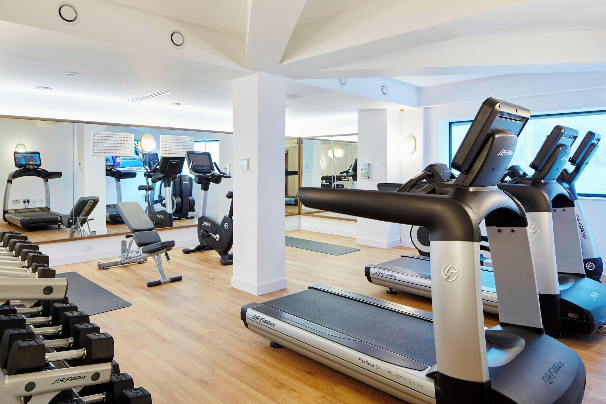 Gimnasio Courtyard by Marriott Luton Airport