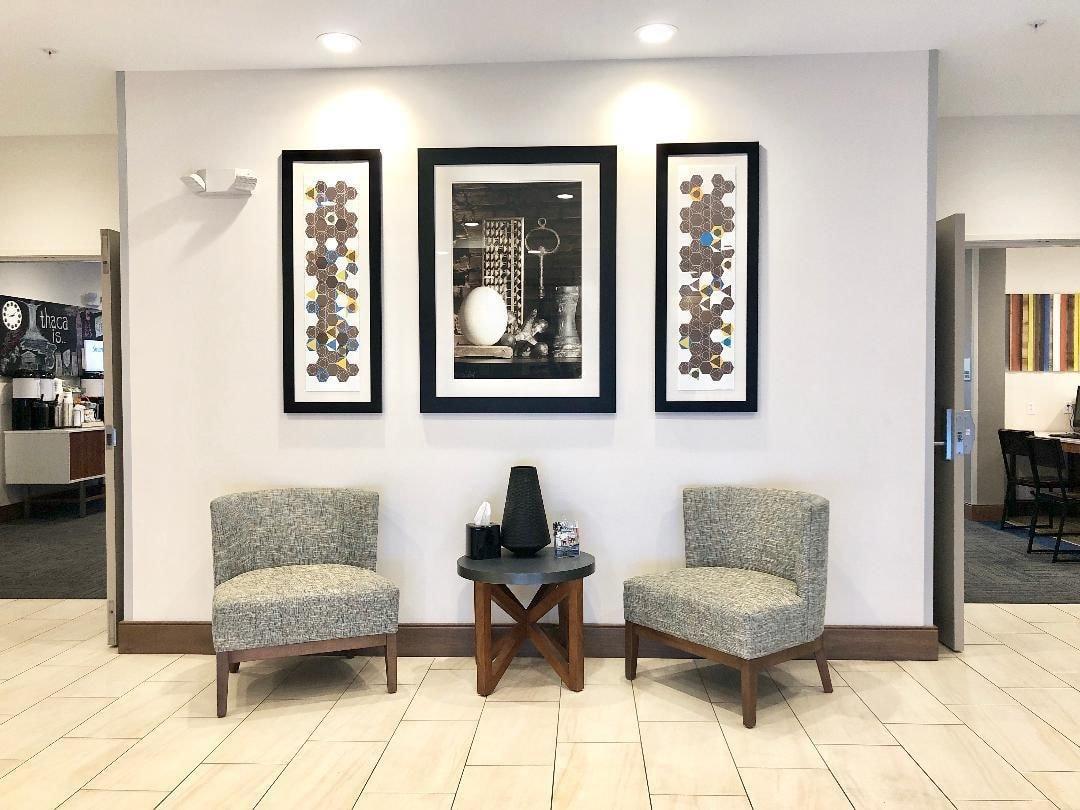 Vista Lobby Holiday Inn Express & Suites Ithaca by IHG
