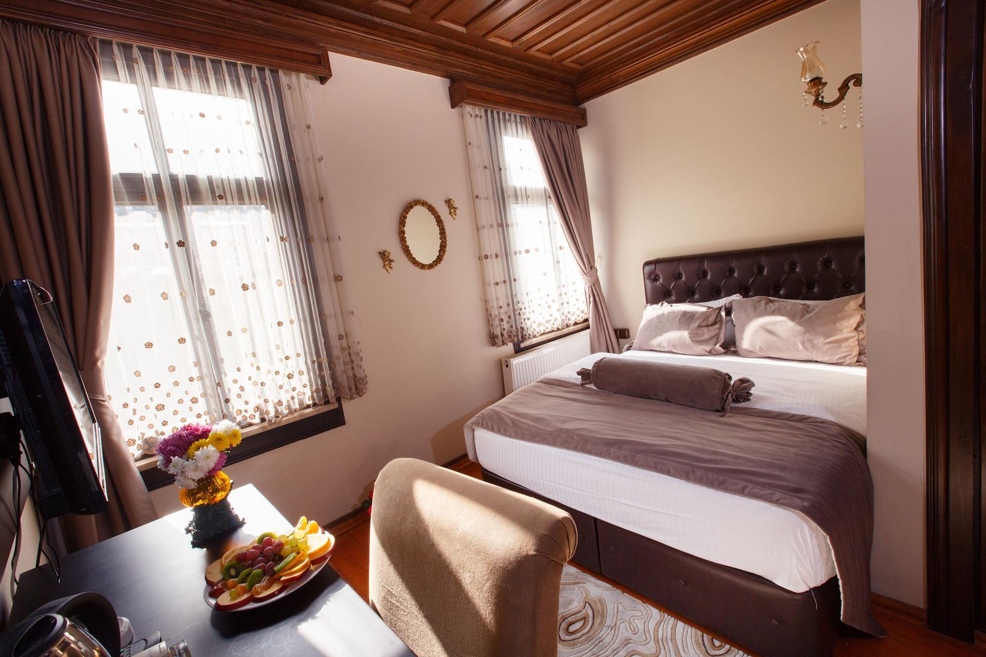 Set de Habitación Otel Tahir Aga Konagi