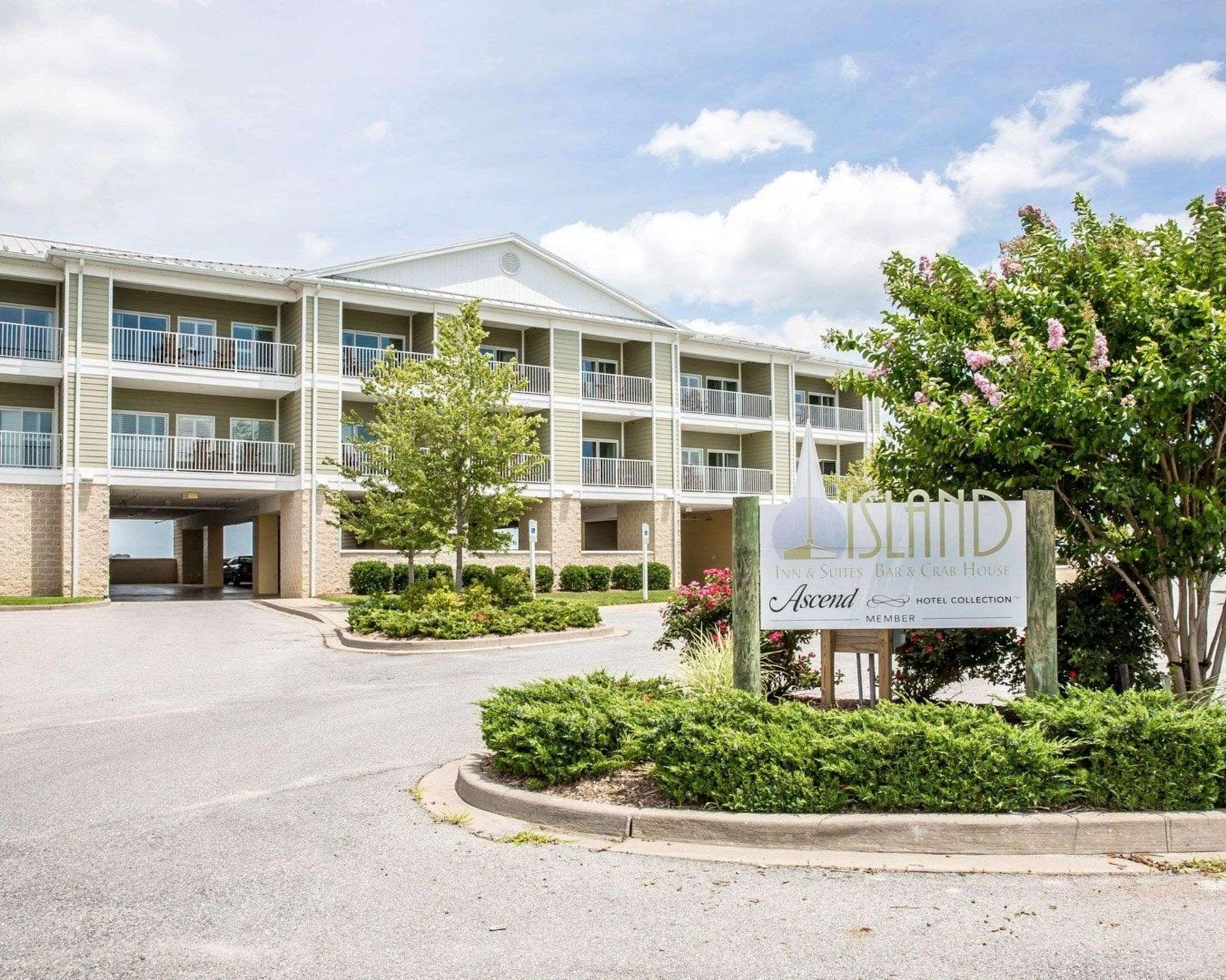Varios Island Inn & Suites, Ascend Hotel Collection