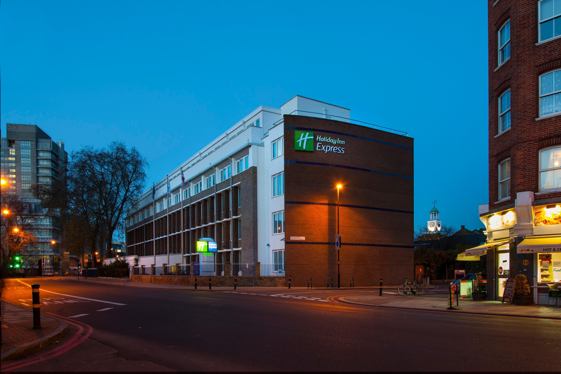 Vista Exterior Holiday Inn Express London - Vauxhall Nine Elms, an IHG Hotel