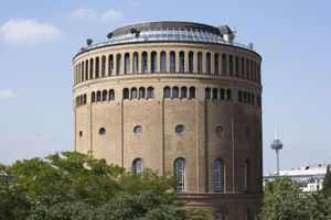 Alojamiento - Wasserturm Hotel Cologne, Curio Collection by Hilton