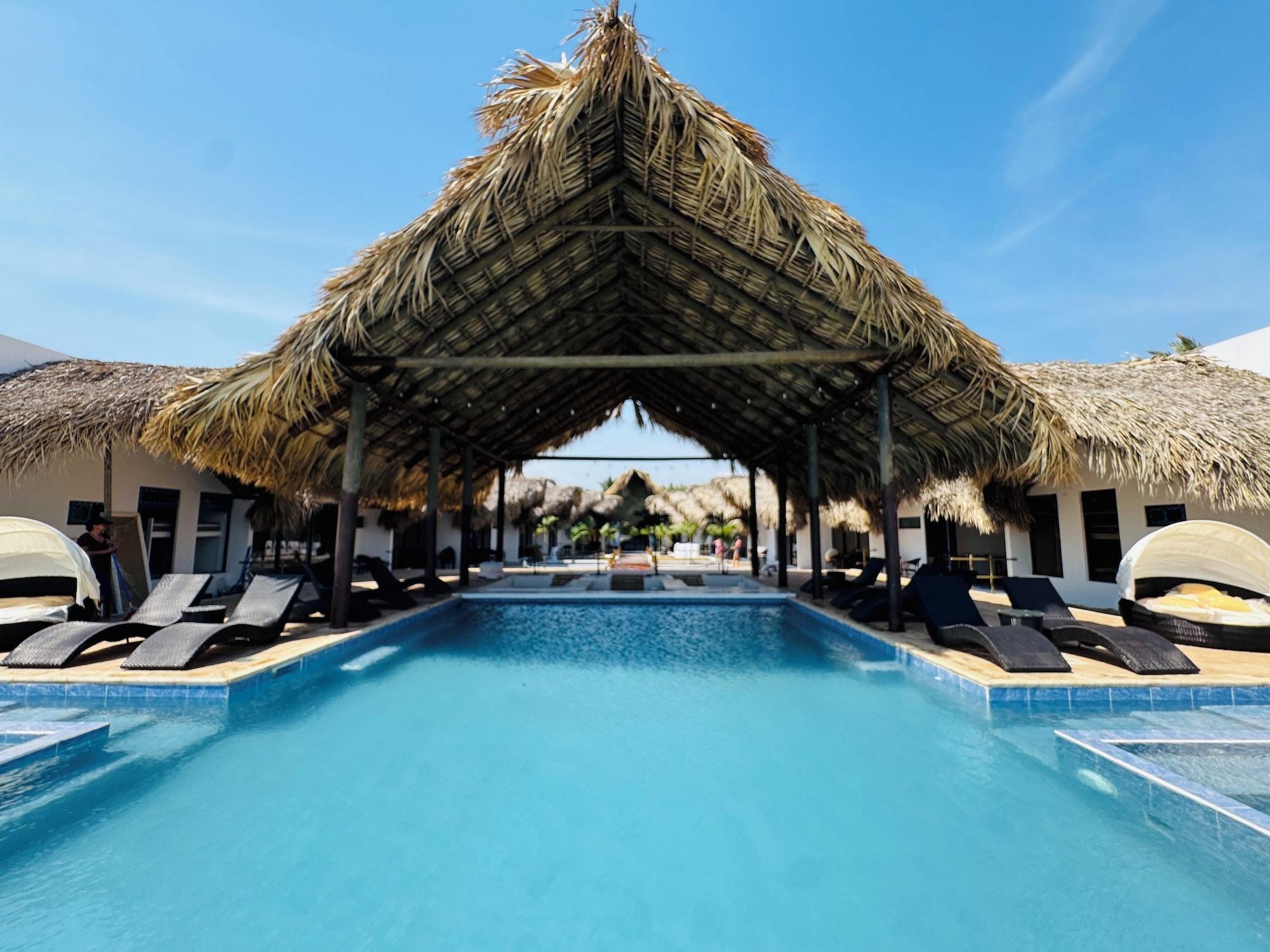 Varios Ricco Beach