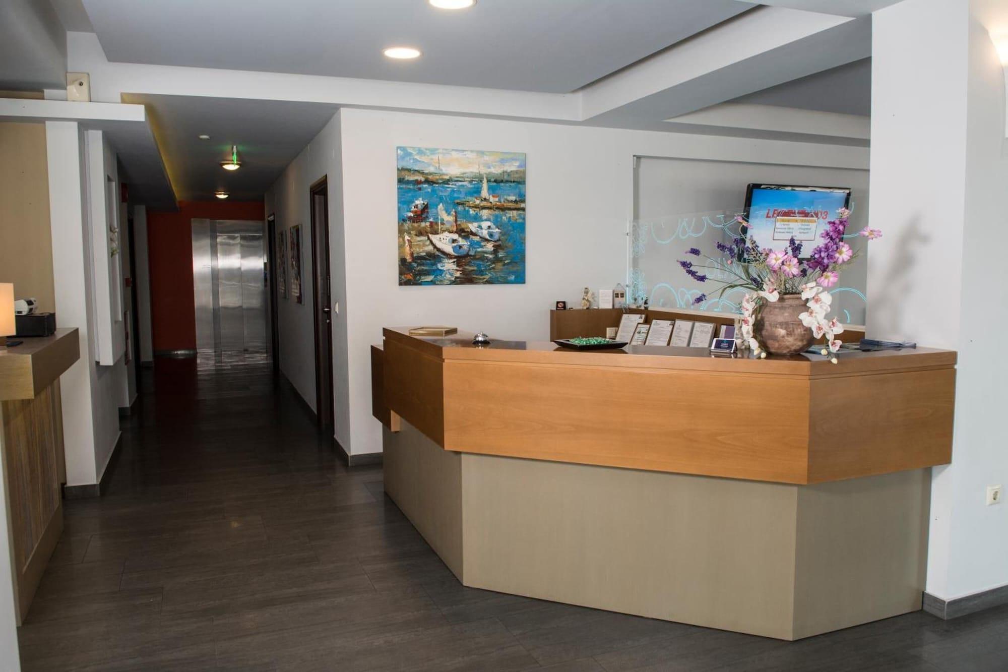 Vista Lobby Hotel Olympos