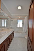 Alquiler Vacacional - Charming Villa, Private Pool, Walking Distance to Centre, Free AC & Wifi