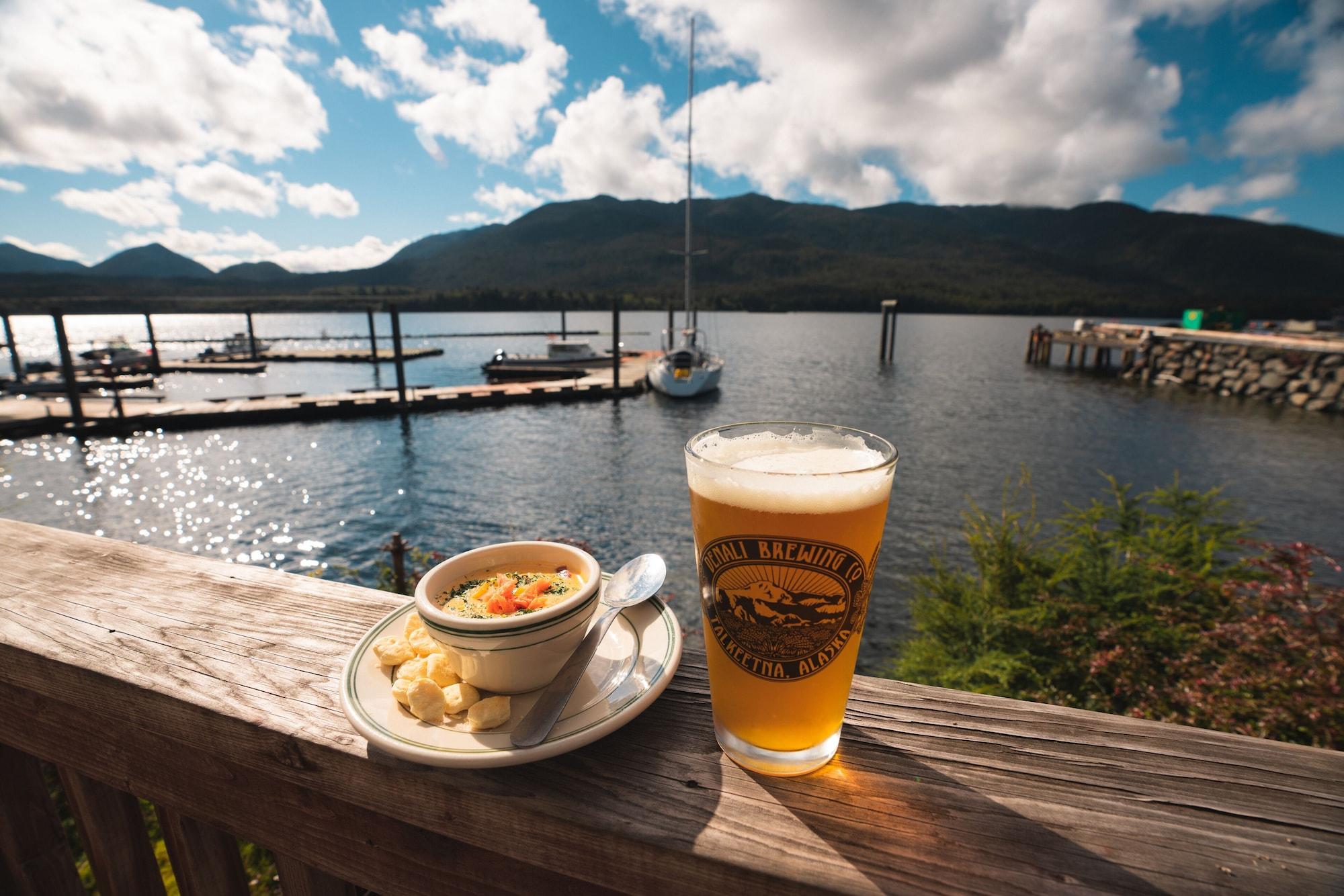 Restaurant The Ketch Inn
