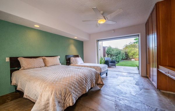 Contemporary, clean, spacious ocean view villa, huge pool, 2 blocks from Marina - Hoteles en Los cabos, México