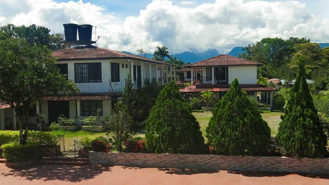 Varios Centro Vacacional Campo Alegre