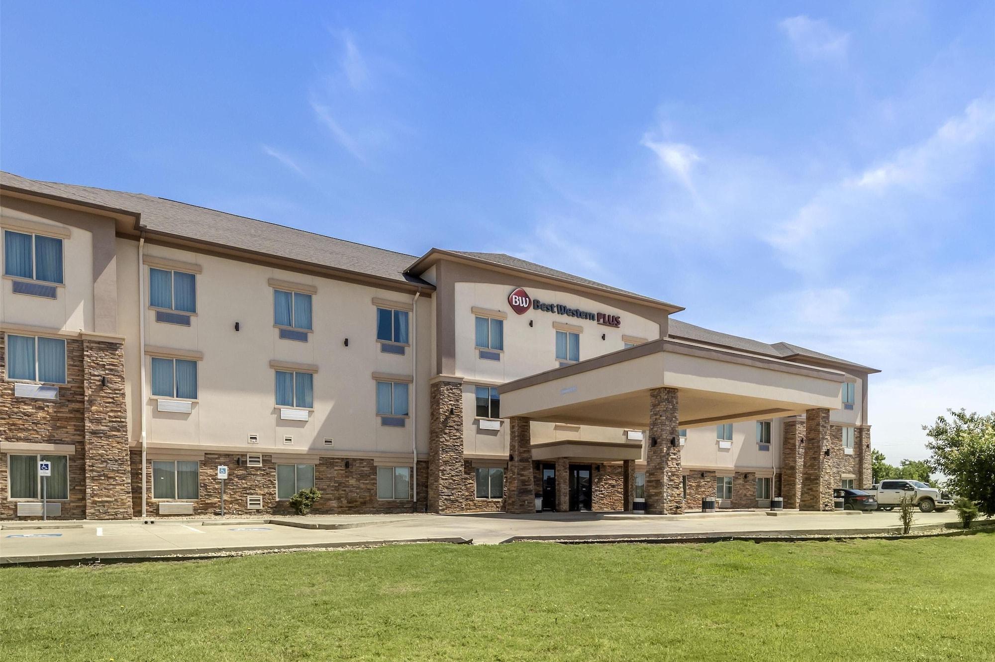 Vista Exterior Best Western Plus Pauls Valley
