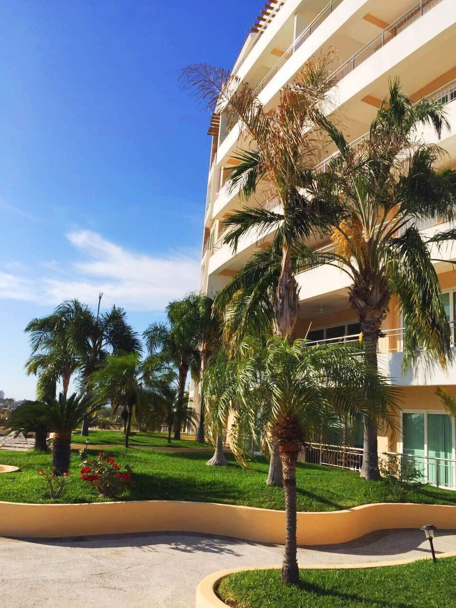 Vista Exterior Condo Carla Marina