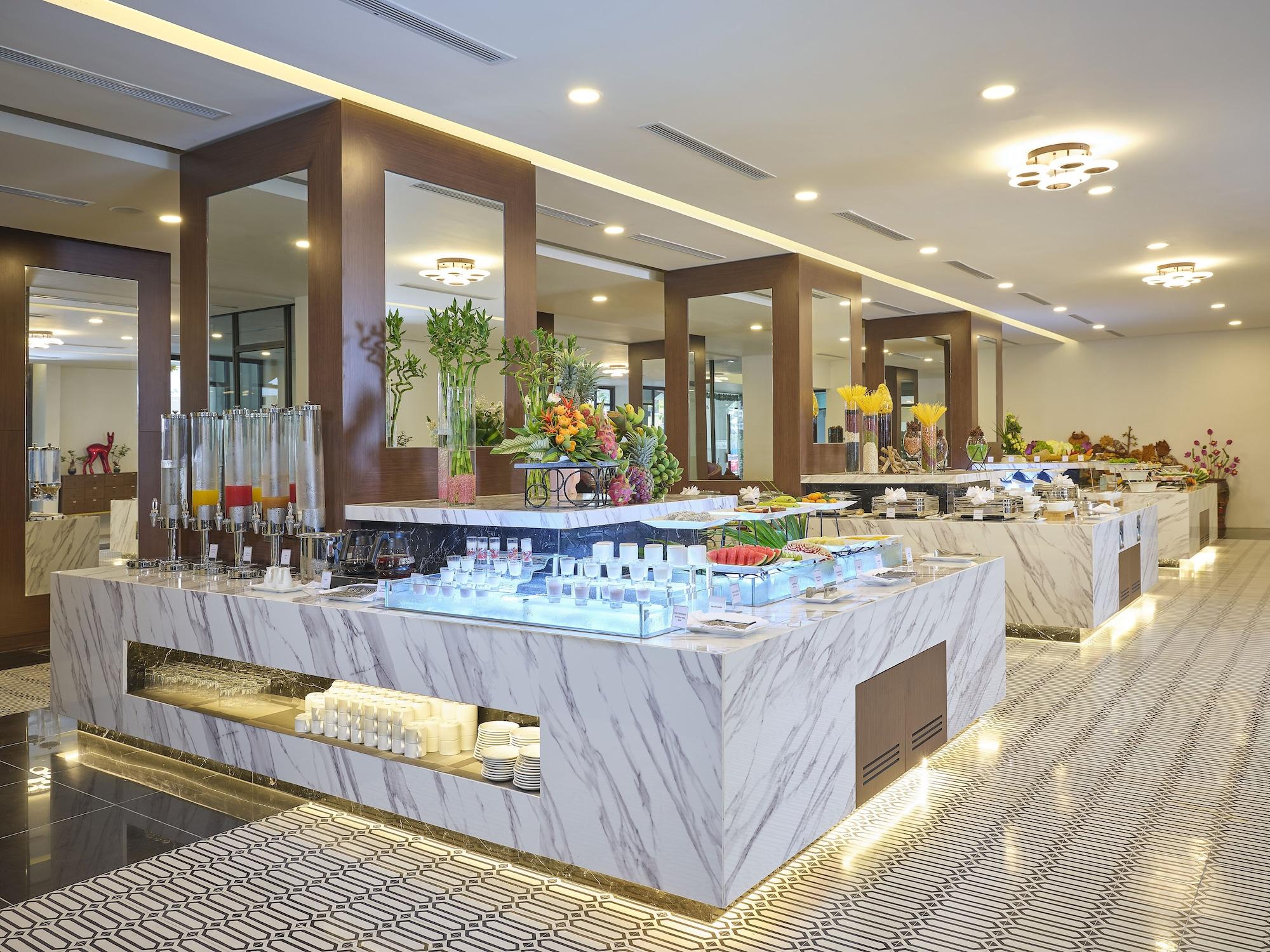 Restaurant Senna Hue Hotel