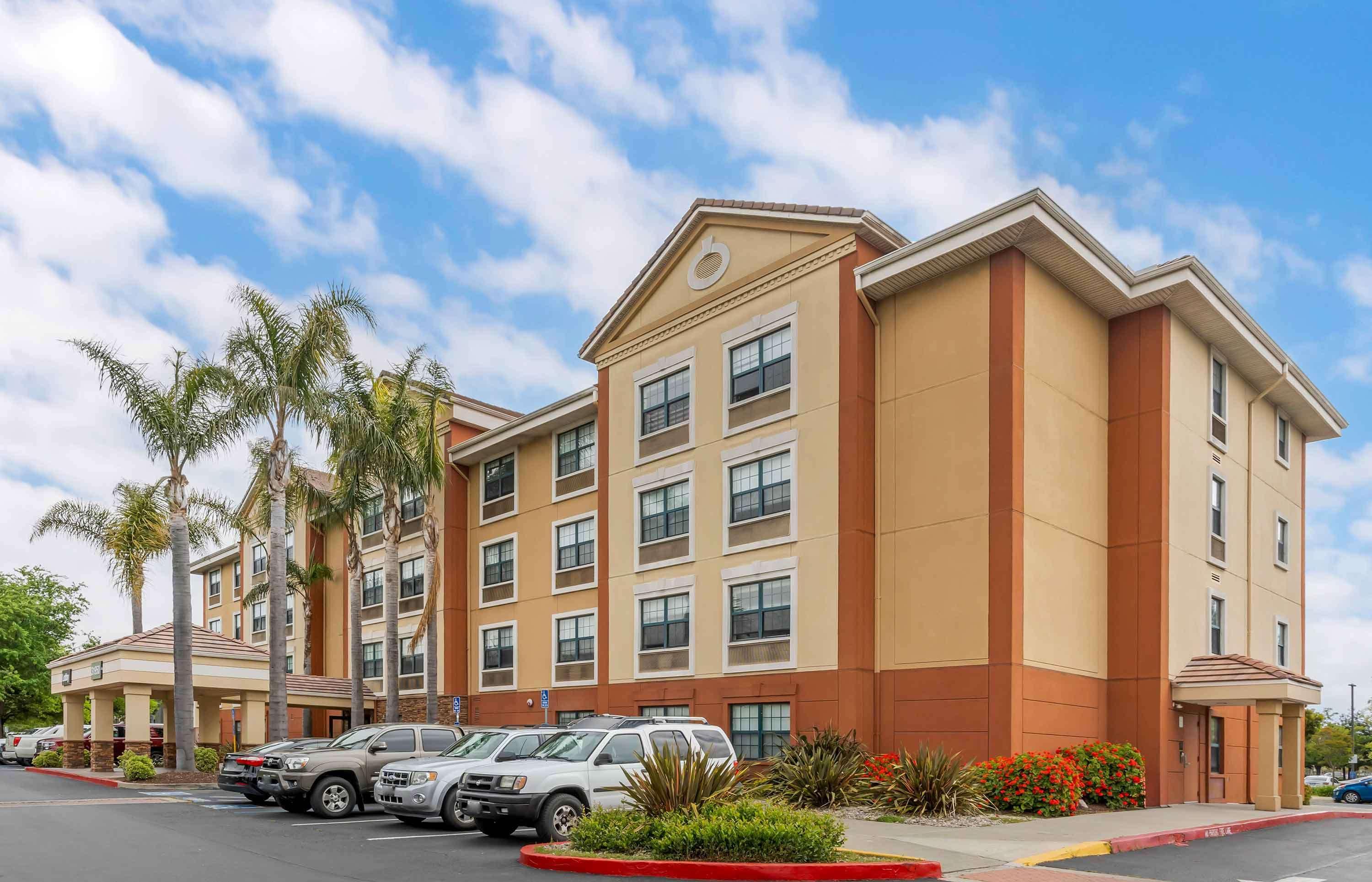 Vista Exterior Extended Stay America Premier Suites - Union City - Dyer St.