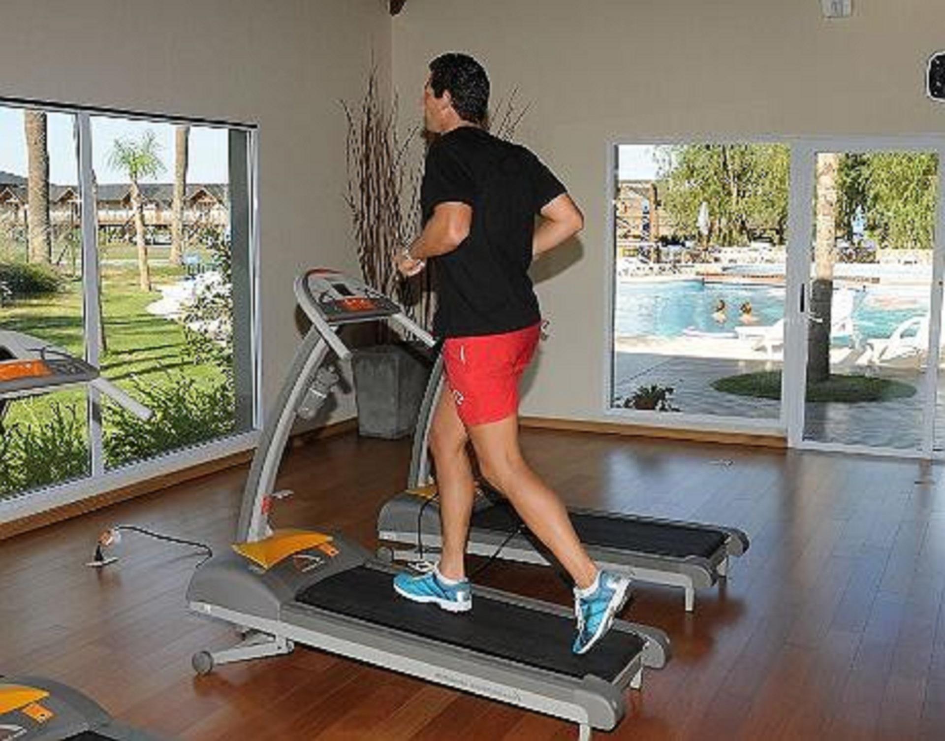 Gimnasio Howard Johnson Marinas & Resort