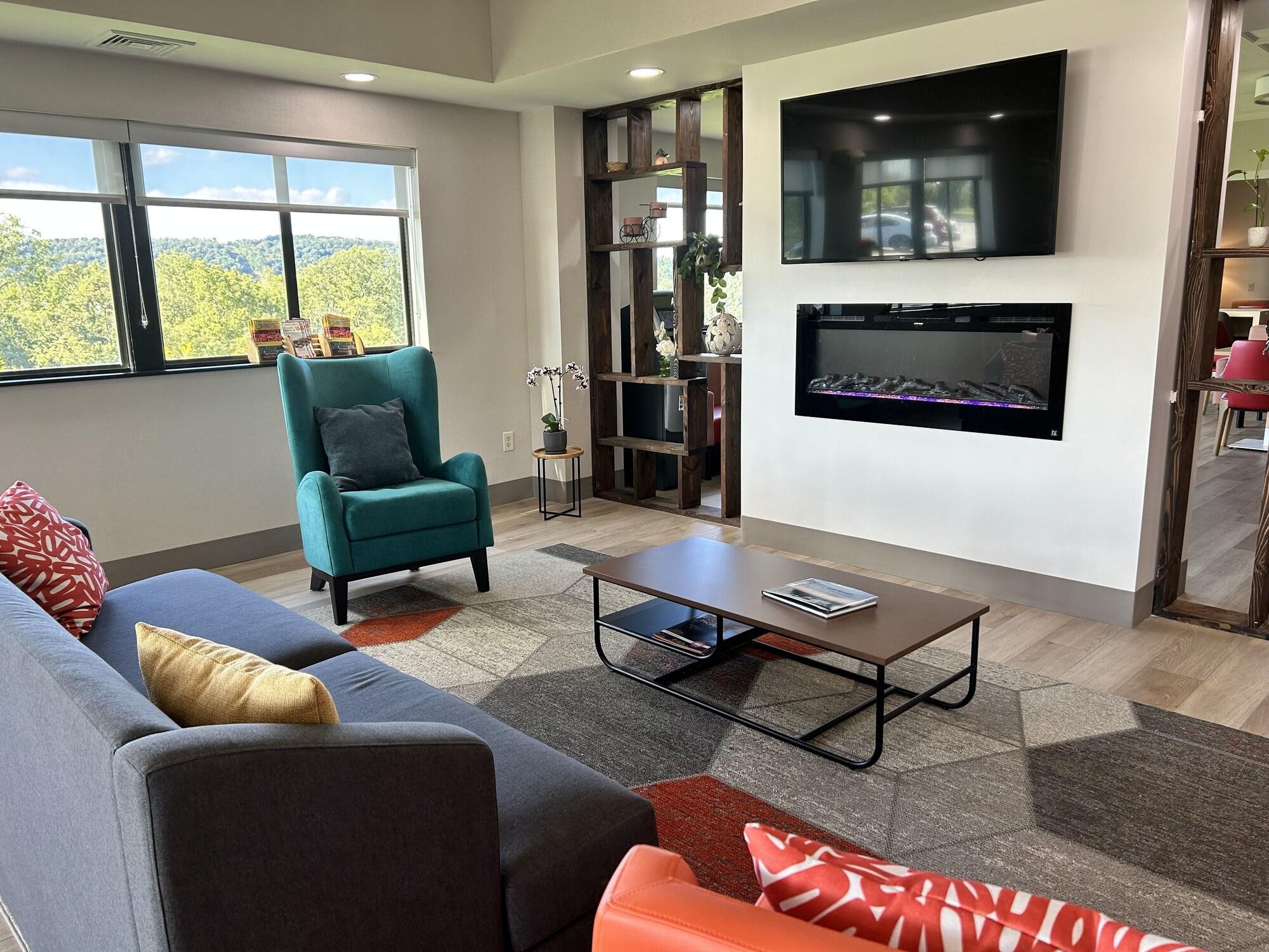 Vista Lobby Comfort Suites Bloomsburg