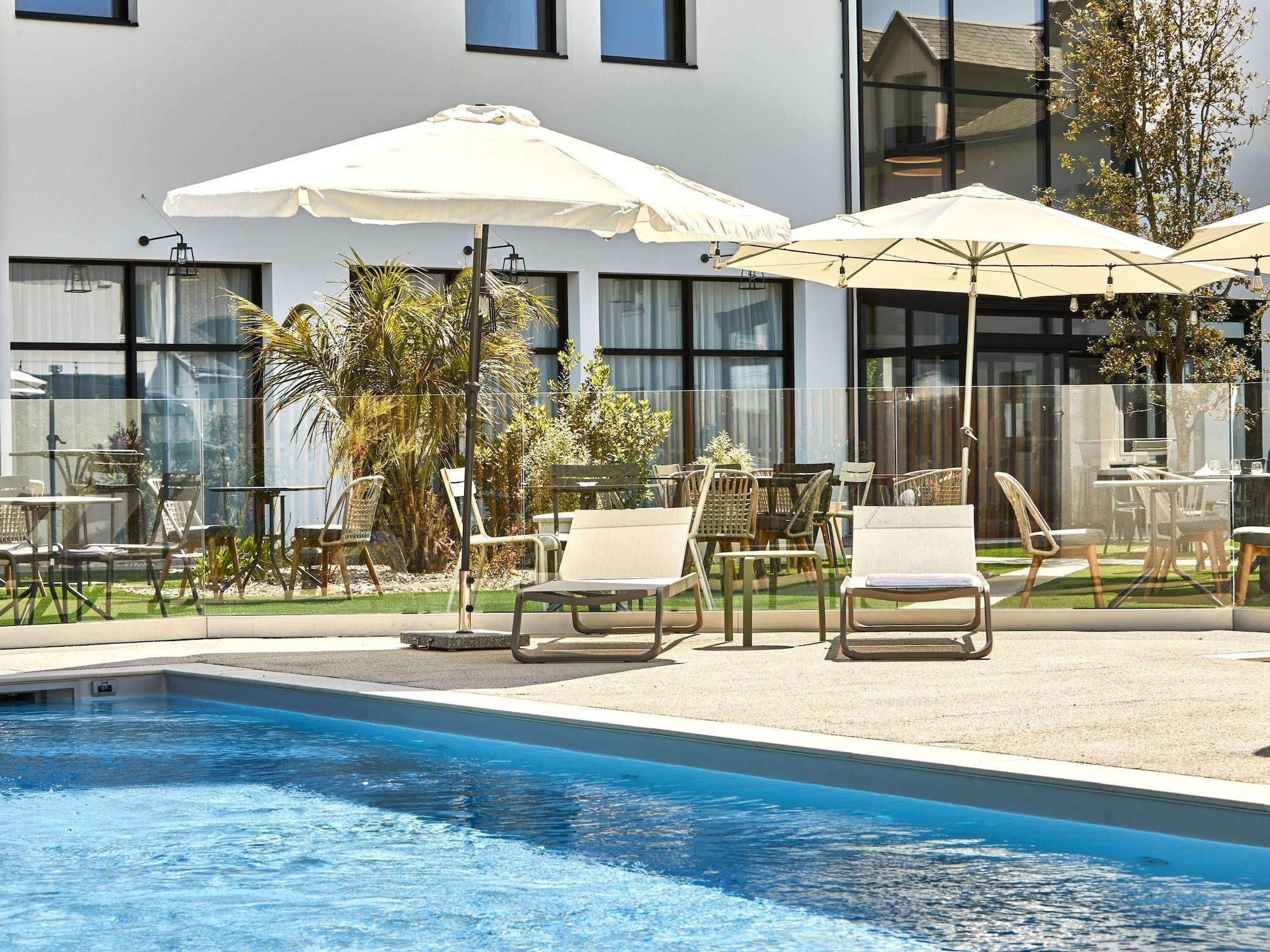 Vista Piscina ibis Styles La Roche-sur-Yon