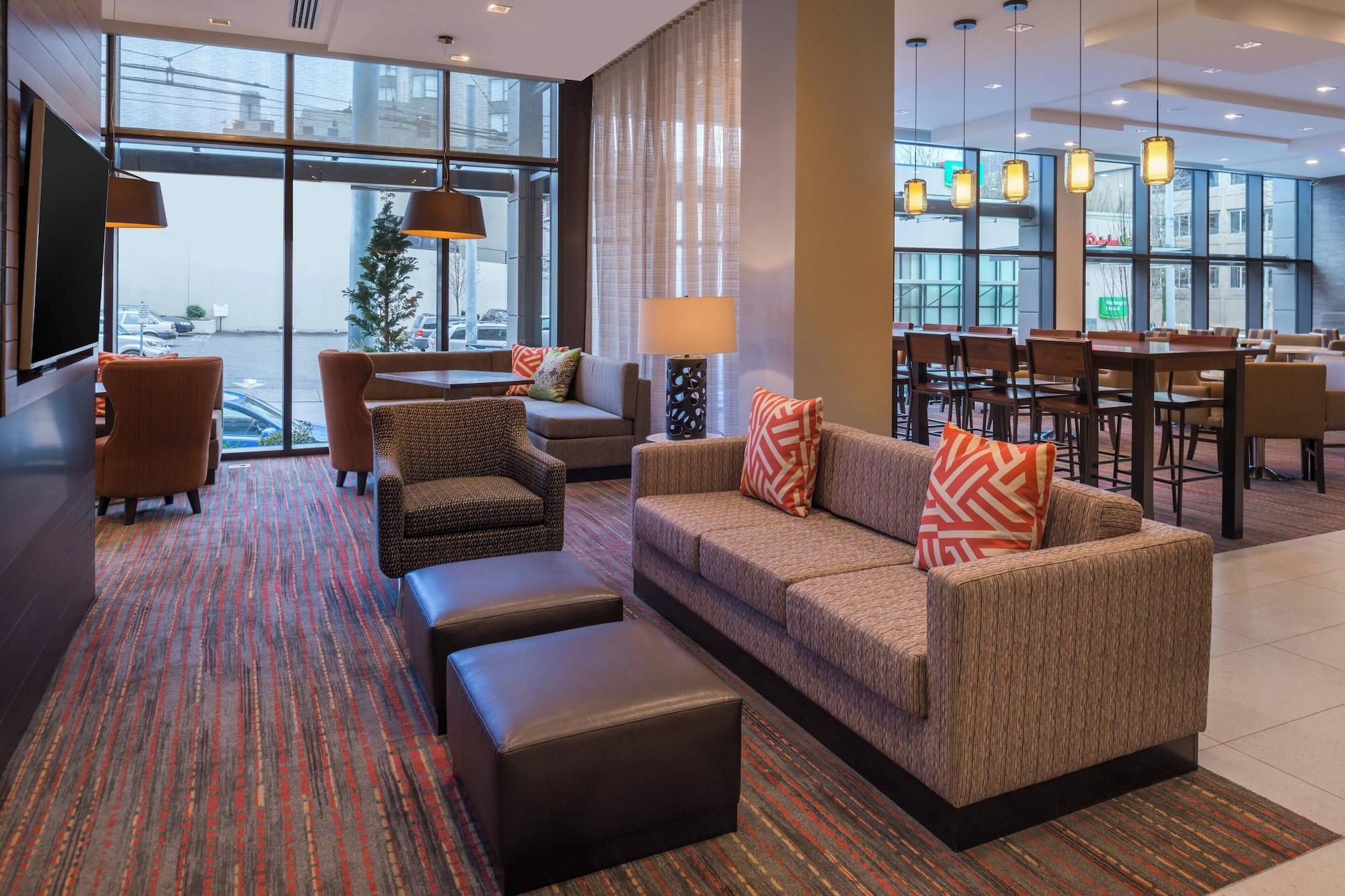 Vista Lobby Residence Inn by Marriott Seattle University District