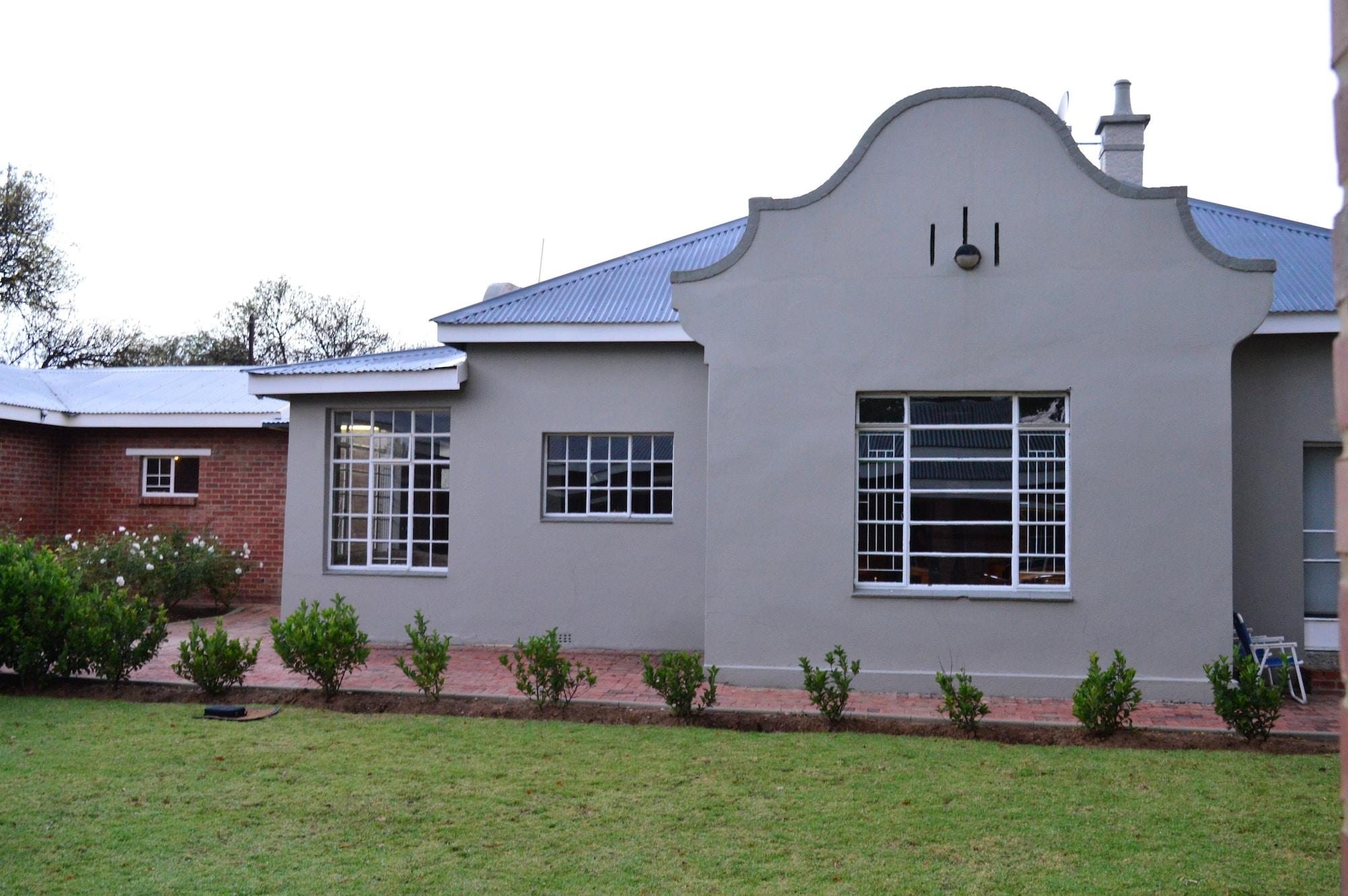 Varios Village Lodge Harrismith
