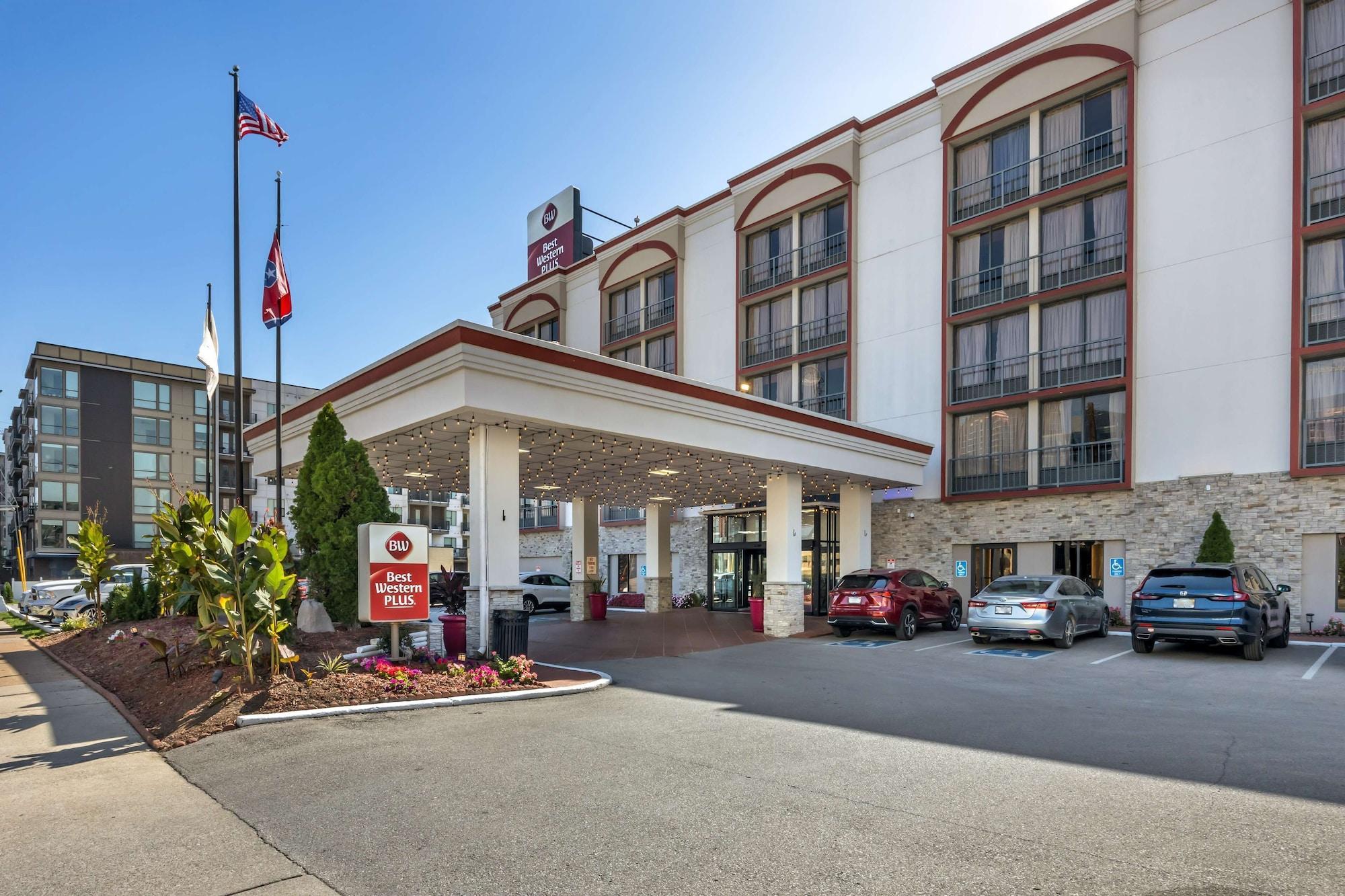 Vista Exterior Best Western Downtown Plus Music Row
