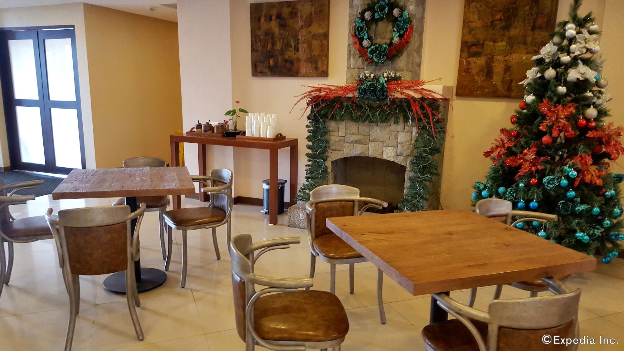Restaurant Microtel by Wyndham Baguio
