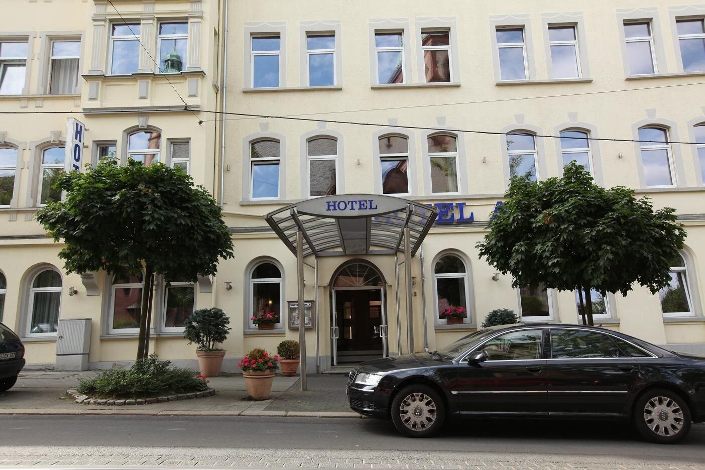 Varios Adesso Hotel