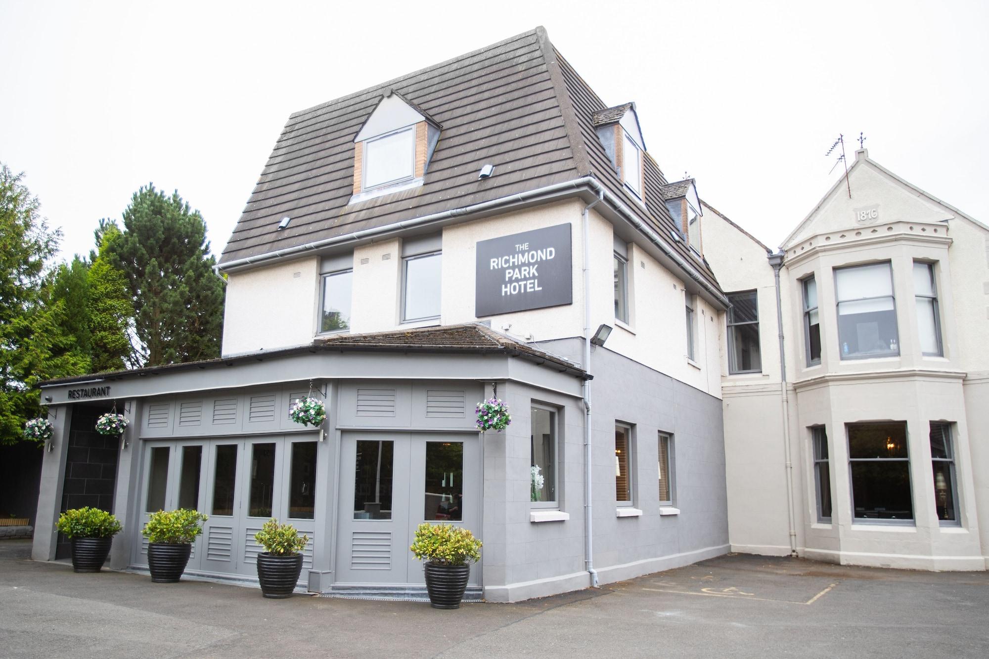 Vista Exterior Richmond Park Hotel