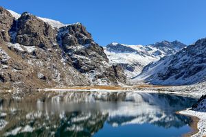 Actividad - Santiago: Hike Cajón del Maipo, Laguna, Brunch y Chocolate