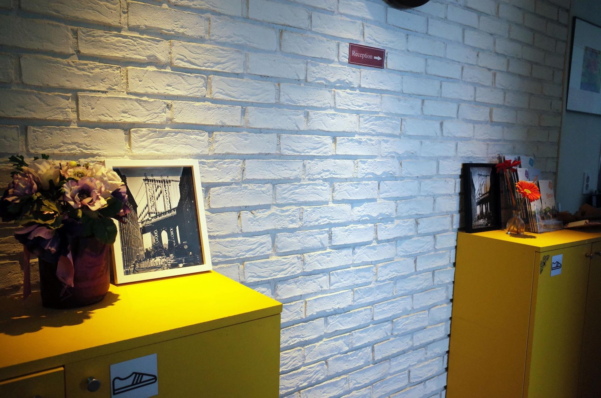 Varios YaKorea Hostel Gangnam