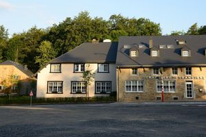 Alojamiento - La Barrière de Transinne