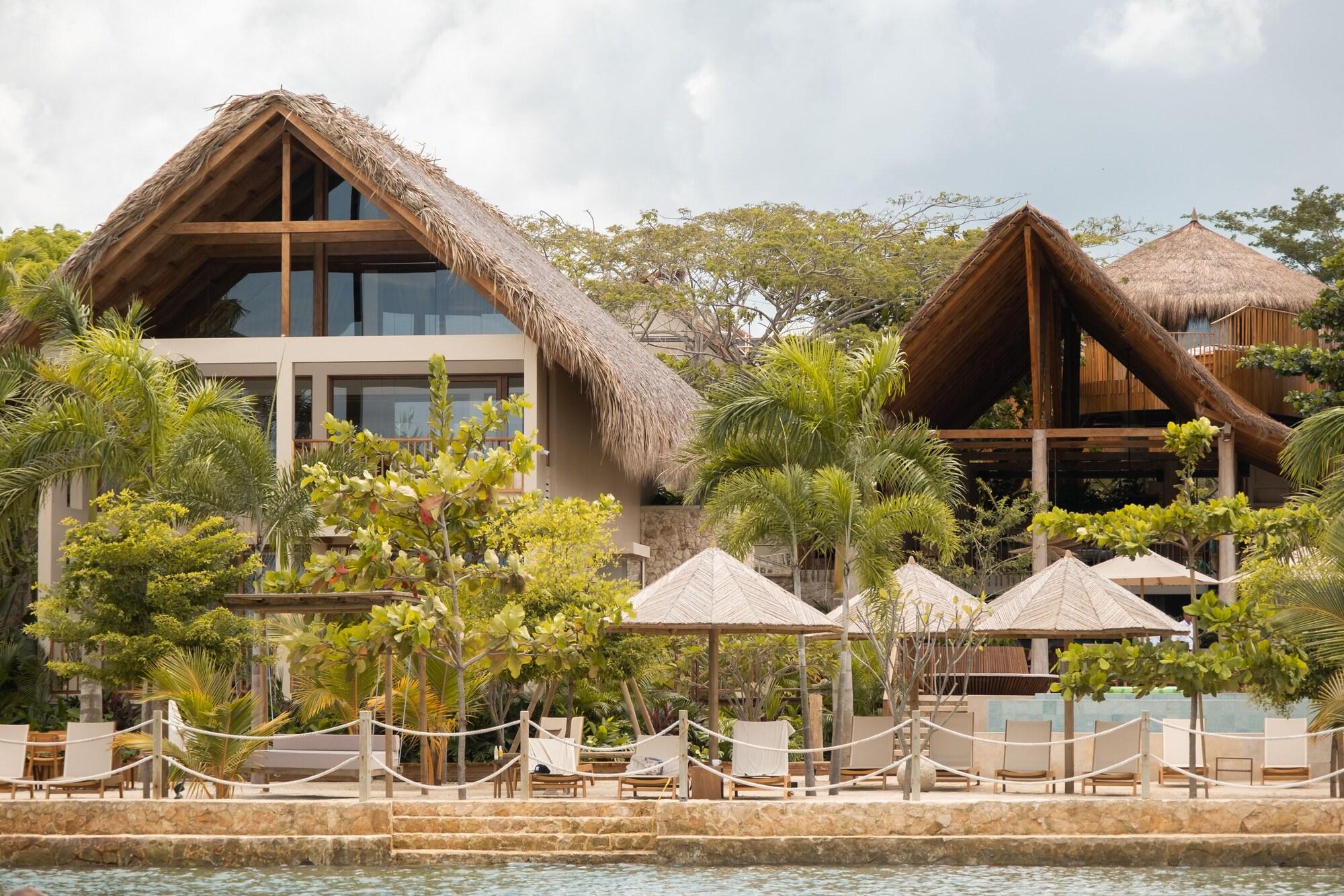 Vista Exterior Hotel Aimarawa