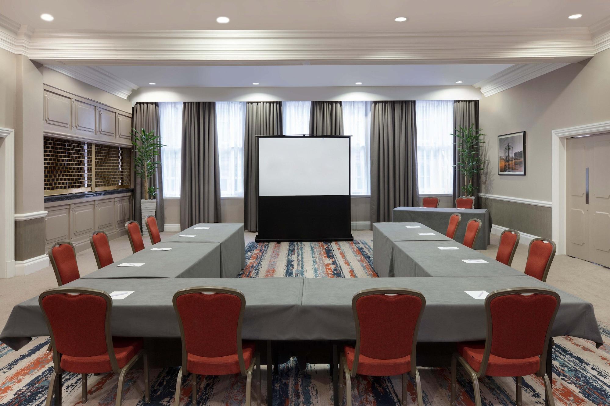 Sala de Reuniones Leonardo Hotel Cardiff