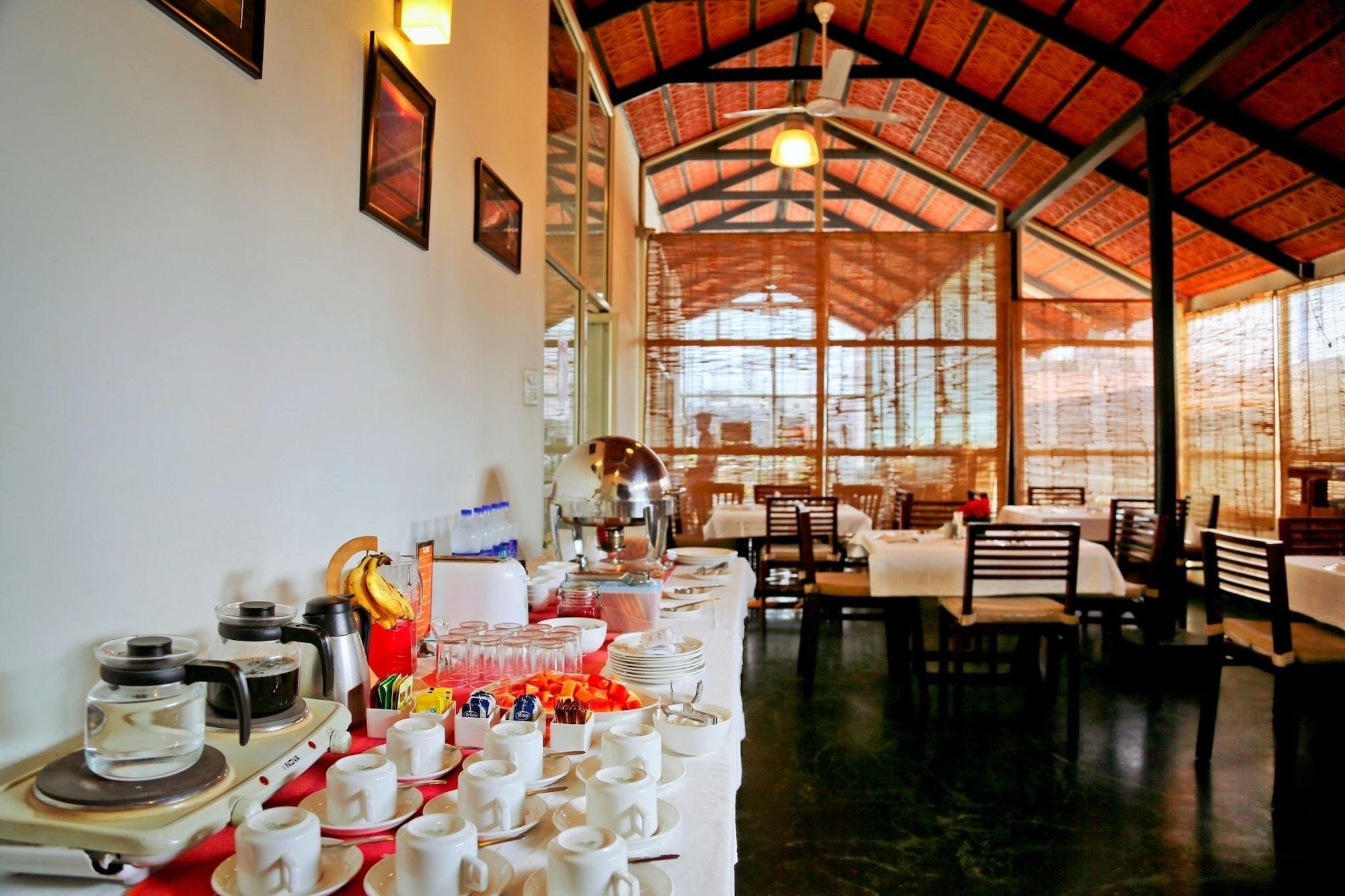 Restaurant Maple Suites Serviced Apartments