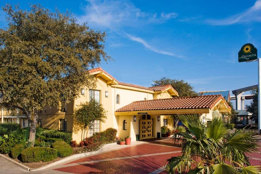 Vista Exterior La Quinta Inn Austin South / Interstate Highway 35