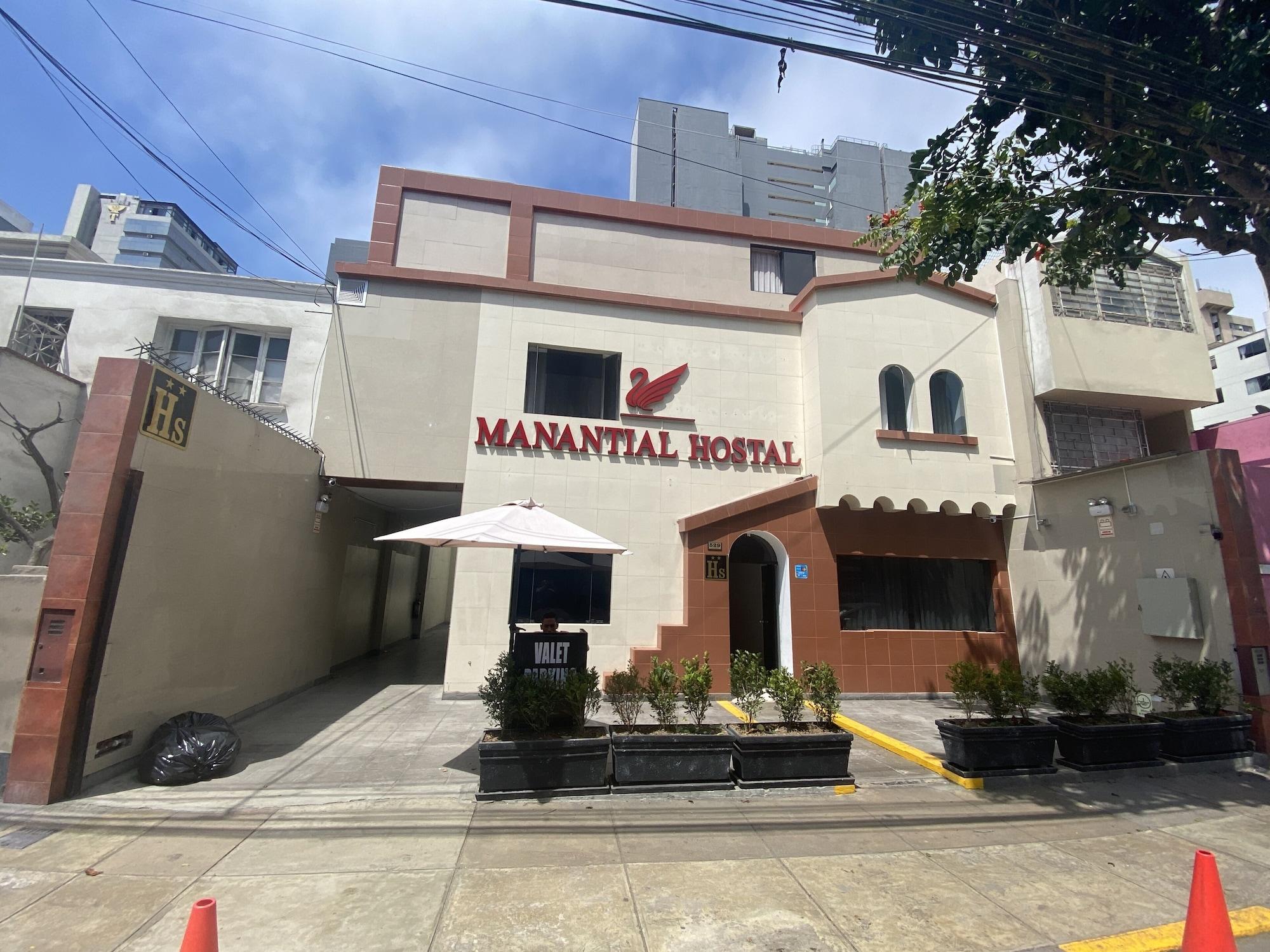 Vista Exterior Manantial Hostal No.004