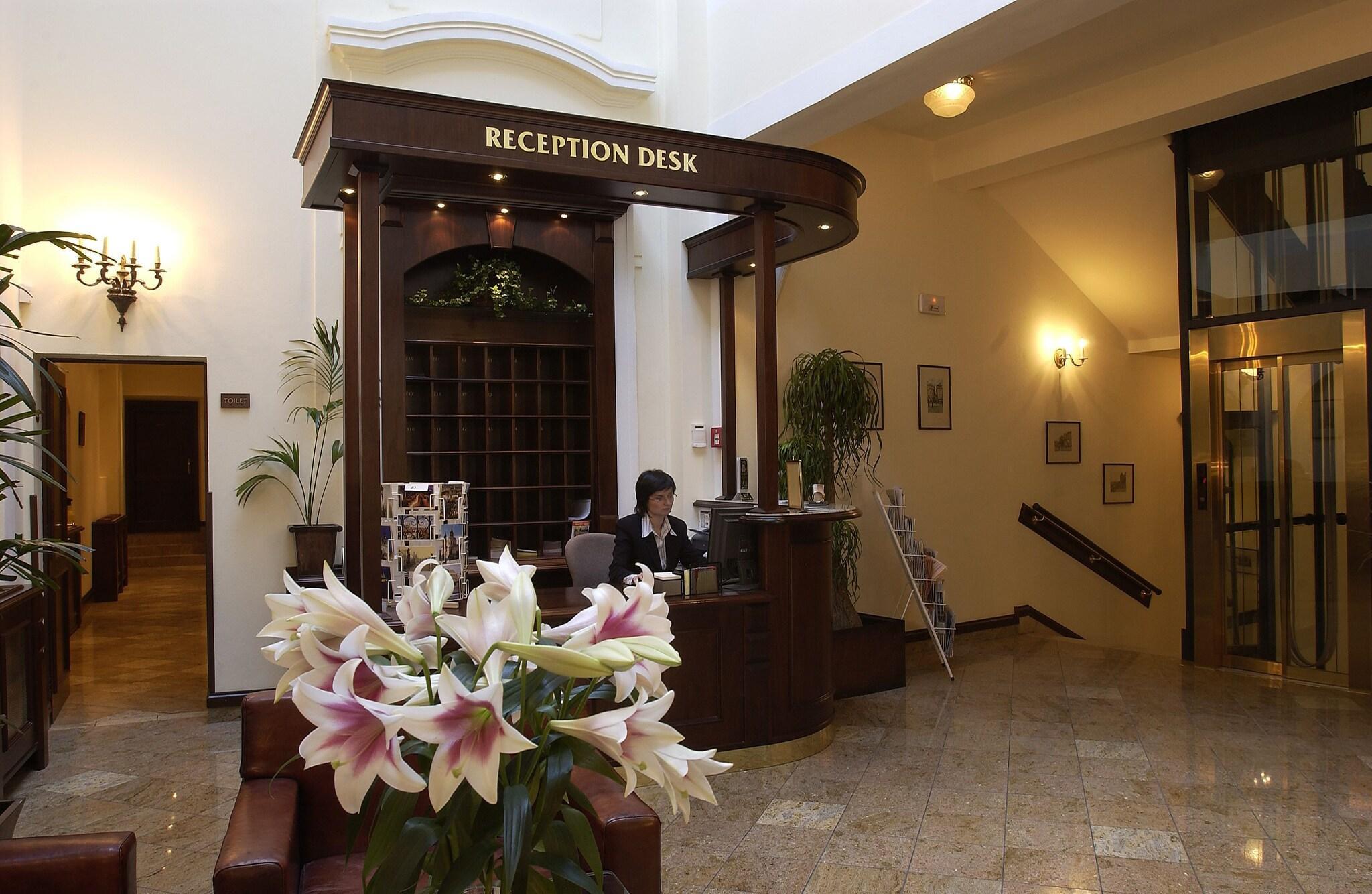 Vista Lobby Grand Hotel Praha