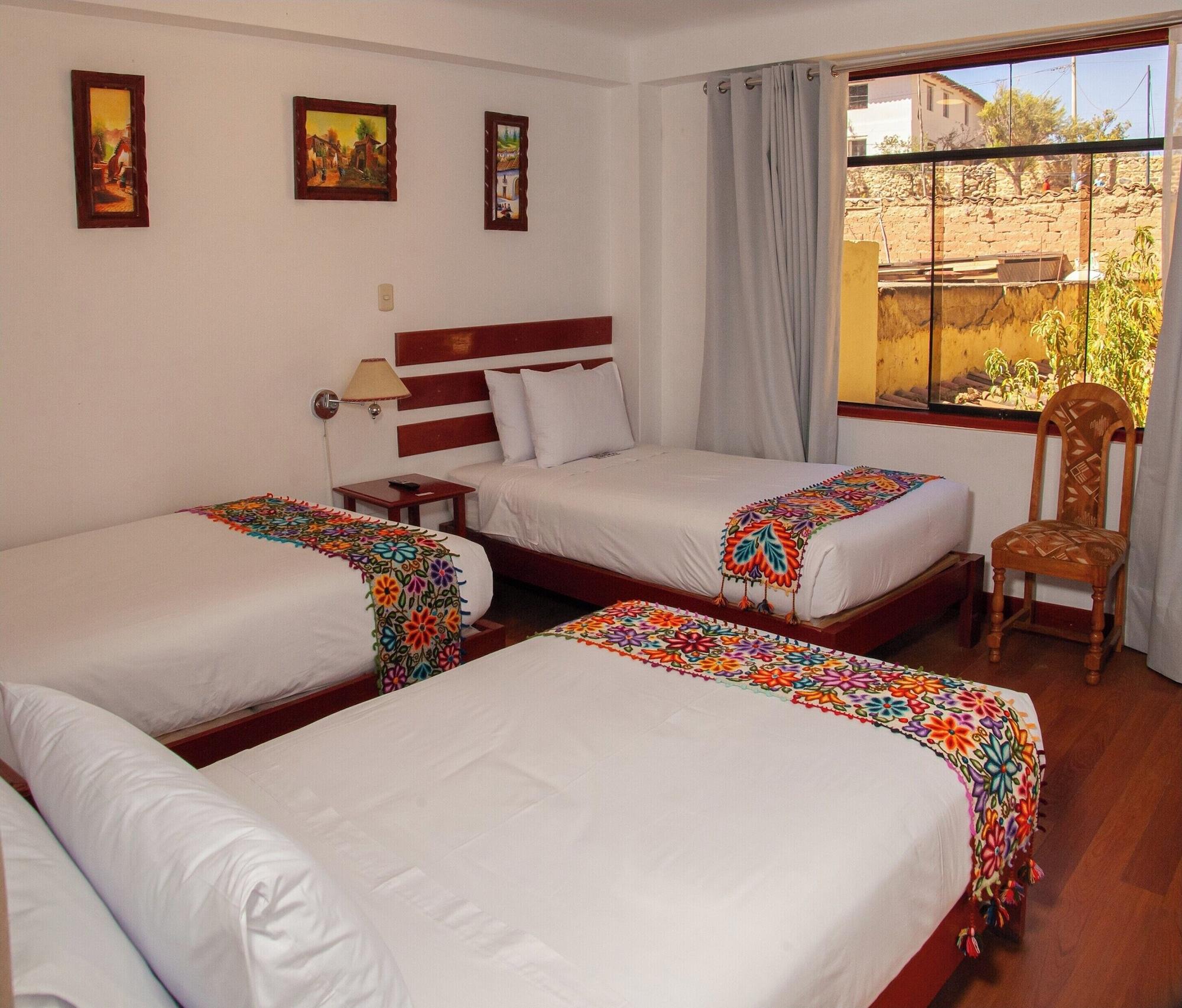 Varios Valle Mistico Hotel