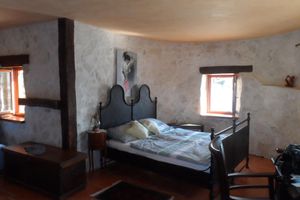 Alquiler Vacacional - unique historical STONE TOWER DIRECTLY BY THE SEA! carefully restored