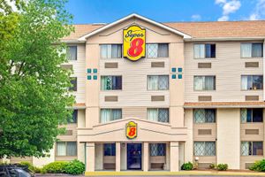 Alojamiento - Super 8 by Wyndham Stamford/New York City Area