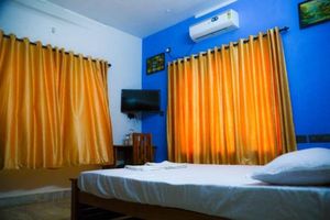 Alquiler Vacacional - Ocean Queen Palace Poovar – Elegant Deluxe Queen Room
