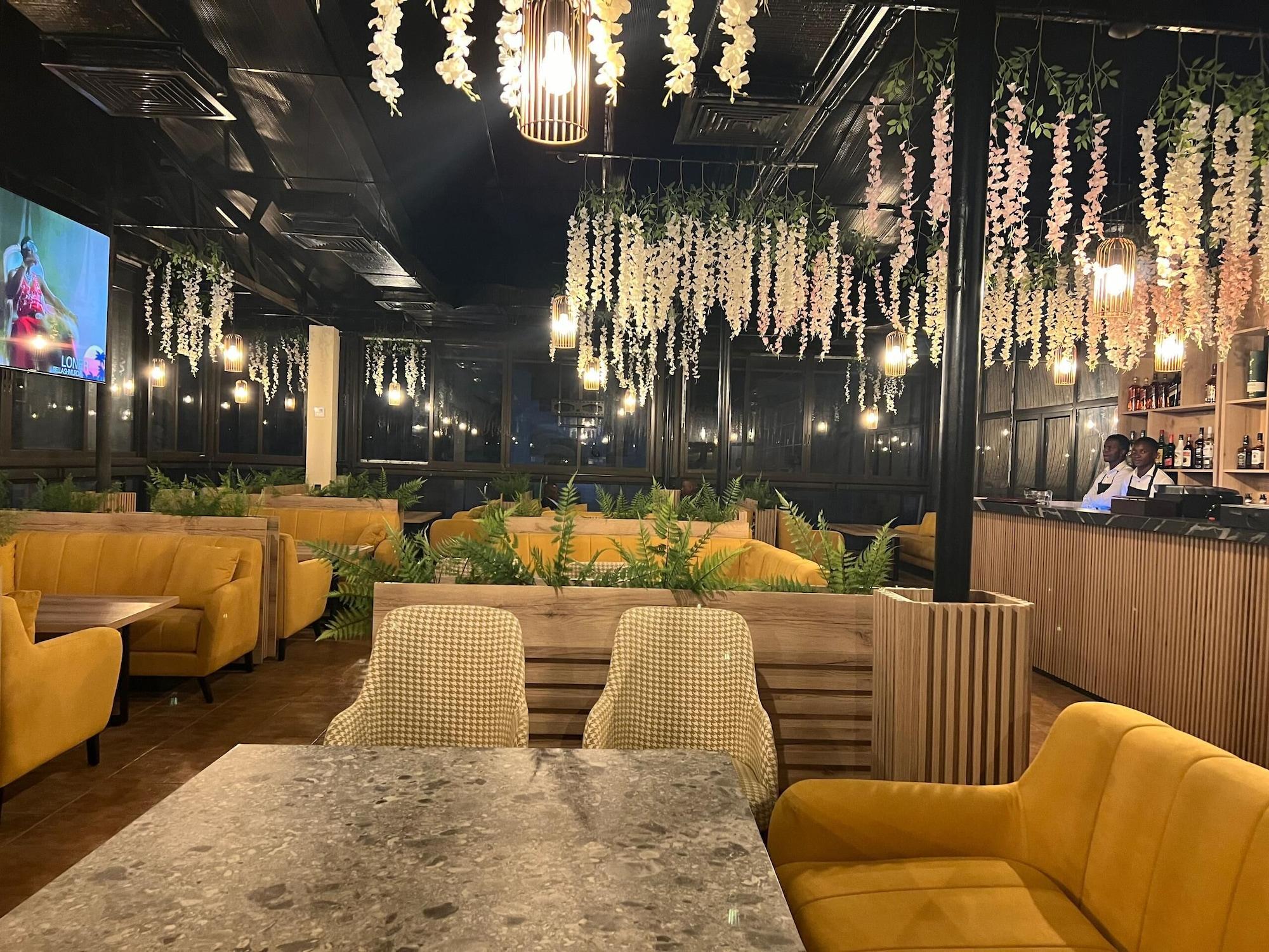 Bar/Salón Grand Hotel Central